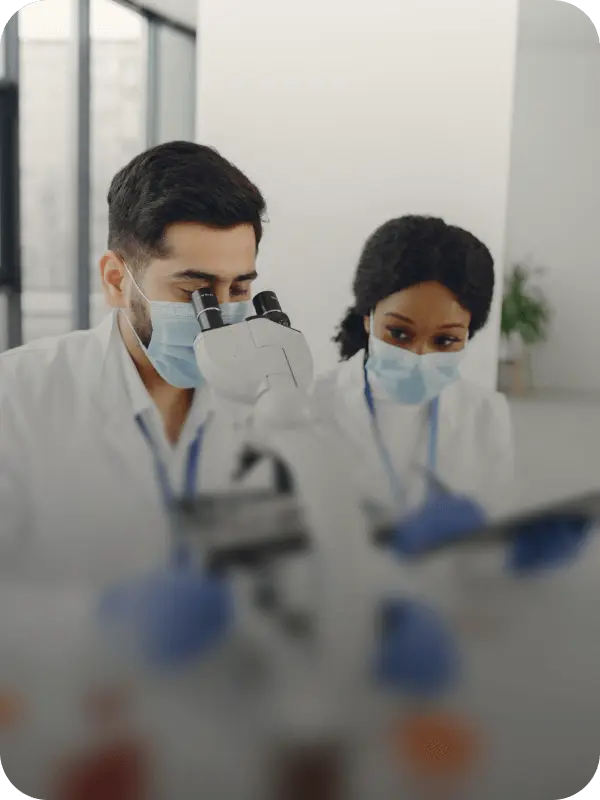 Para resumir múltiplos artigos de pesquisa, comparar metodologias e traduzir estudos globais em insights claros e acionáveis instantaneamente.