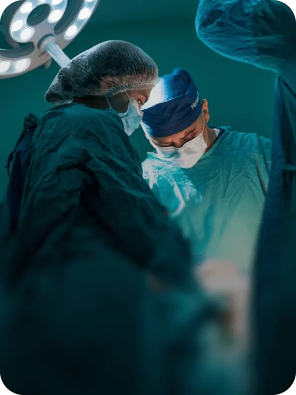 Digestar ensaios médicos, extrair diretrizes de tratamento e traduzir dados clínicos para melhorar rapidamente as decisões e o cuidado com os pacientes.